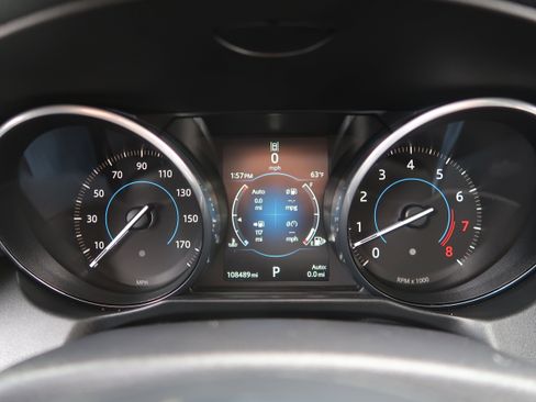 Used 2016 Jaguar XF S RWD image 29