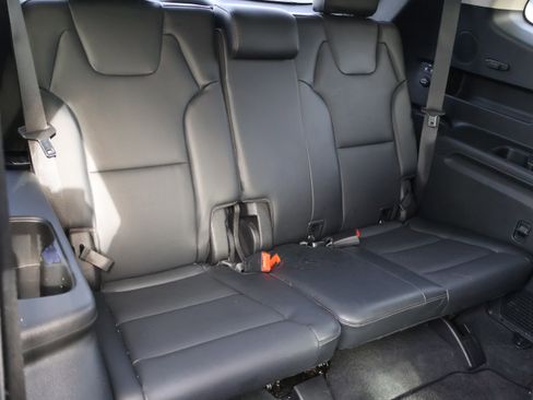 Used 2024 Kia Telluride SX Prestige image 14