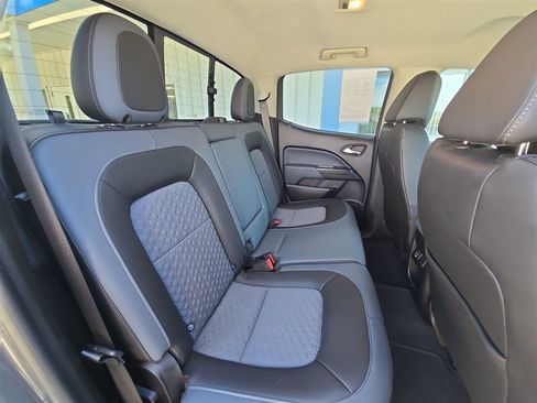 Used 2021 Chevrolet Colorado Z71 AWD/4WD image 24