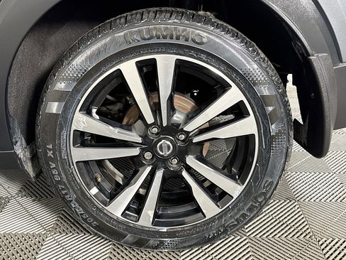 Used 2019 Nissan Kicks SV image 44