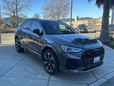 Used 2025 Audi Q3 2.0T Premium Plus w/ Premium Plus Package image 4