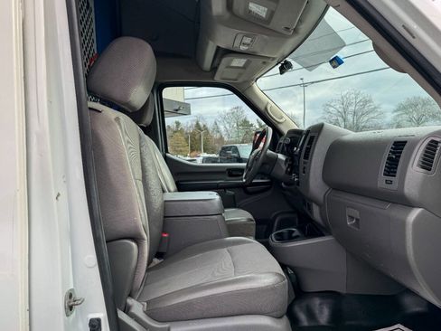 Used 2020 Nissan NV 2500 SV image 11