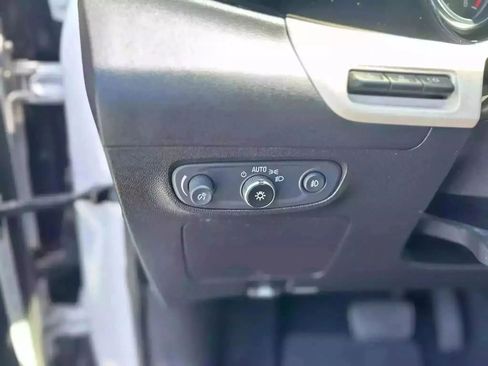 Used 2022 Buick Encore GX Select w/ Advanced Technology Package image 13