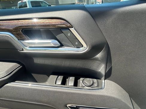 New 2026 GMC Sierra 1500 SLE w/ X31 Off-Road Package AWD/4WD image 15