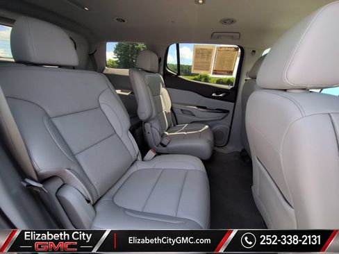 Used 2023 GMC Acadia SLT FWD image 19