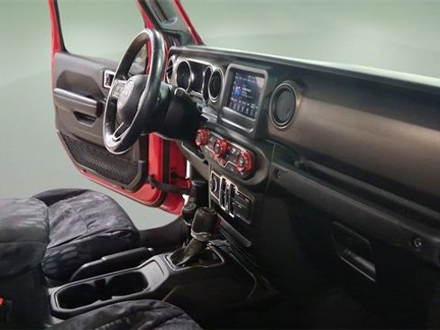 Used 2021 Jeep Gladiator Sport image 17