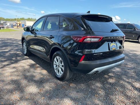 Used 2025 Ford Escape Active AWD/4WD image 3