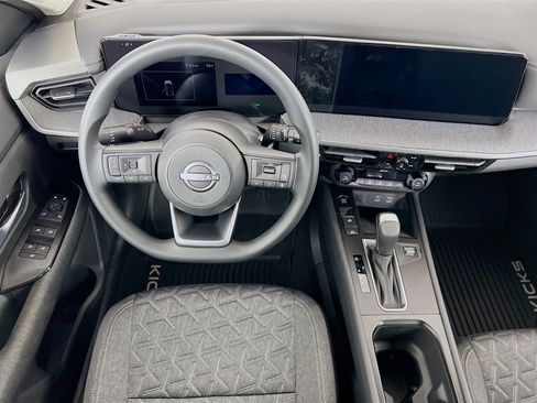 New 2026 Nissan Kicks SV FWD image 18