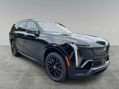 New 2026 Cadillac Escalade IQL Sport 1 w/ LPO, ONYX Package AWD/4WD image 7