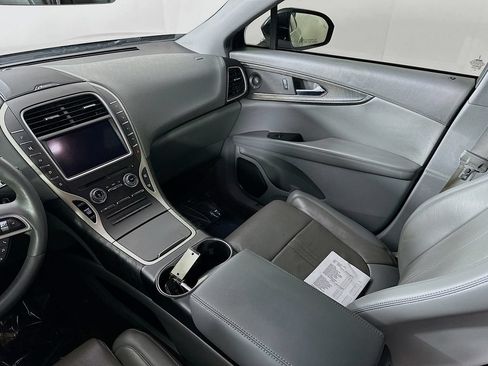Used 2020 Lincoln Nautilus Reserve w/ Equipment Group 201A AWD/4WD image 32