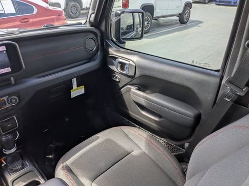 New 2026 Jeep Wrangler Unlimited Rubicon AWD/4WD image 17