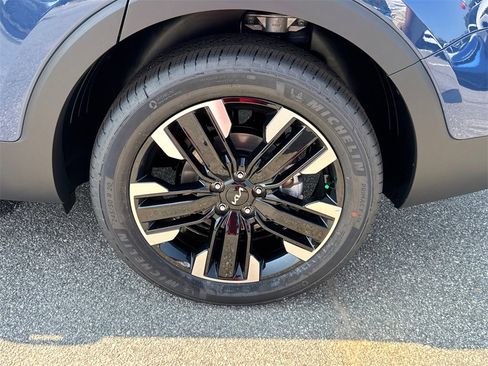 New 2025 Kia Telluride SX w/ SX Captain's Chair Package image 21