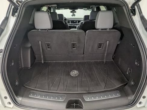 Certified 2024 Buick Enclave Essence FWD image 31