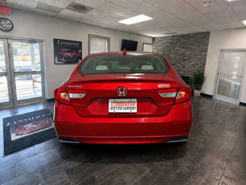 Used 2019 Honda Accord LX image 13