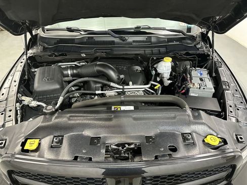 Used 2018 RAM 1500 Express w/ Black Ram 1500 Express Group image 20