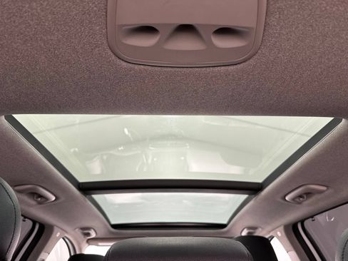 Used 2020 Hyundai Santa Fe SEL w/ Convenience + Premium Package FWD image 10