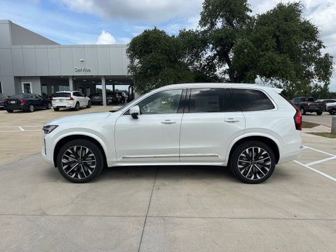 Used 2026 Volvo XC90 B6 Plus w/ Protection Package Premier image 3