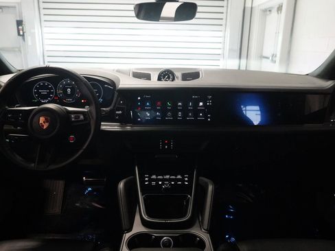 Used 2025 Porsche Cayenne Turbo GT image 14