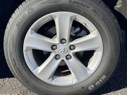 Used 2013 Toyota RAV4 XLE image 44