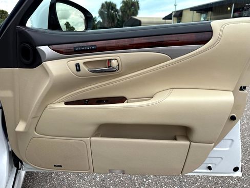 Used 2017 Lexus LS 460 image 23