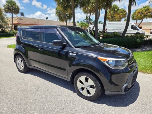 Used 2015 Kia Soul FWD image 10
