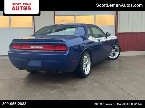 Used 2012 Dodge Challenger R/T image 19