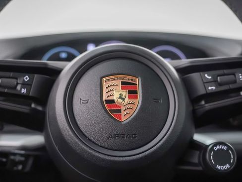Certified 2026 Porsche Cayenne AWD/4WD image 27