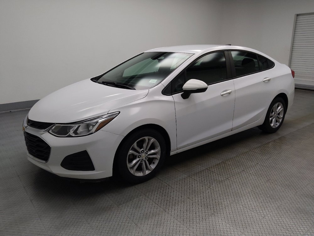 Used 2019 Chevrolet Cruze LS w/ LS Convenience Package FWD image 2