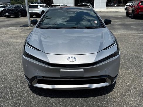 New 2025 Toyota Prius XSE image 8