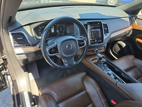 Used 2018 Volvo XC90 T6 Inscription w/ Convenience Package AWD/4WD image 18