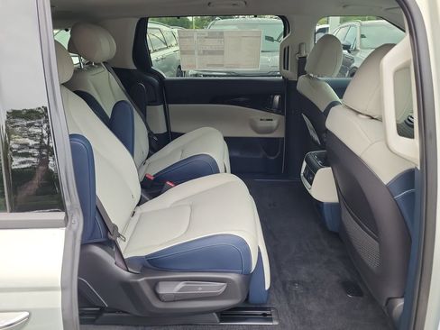 New 2026 Kia Carnival SX Prestige FWD image 12