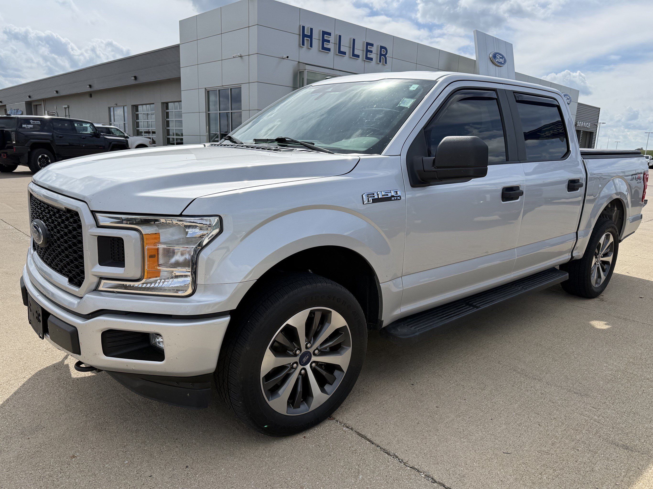 Used 2019 Ford F150 XL w/ Equipment Group 101A Mid AWD/4WD image 3