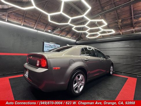 Used 2012 Chevrolet Malibu LS FWD image 3
