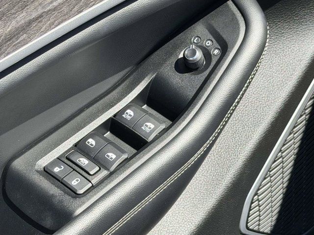 Used 2022 Jeep Grand Cherokee Limited 4xe w/ Luxury Tech Group II AWD/4WD image 18