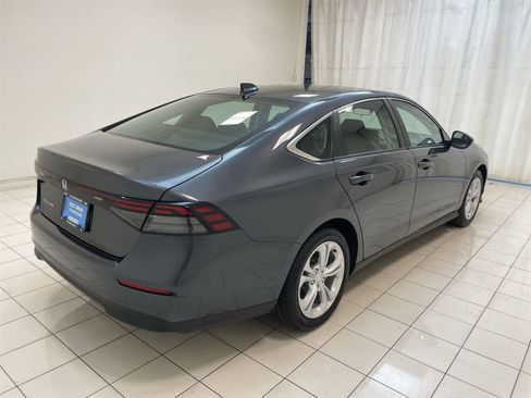 Used 2025 Honda Accord LX image 25