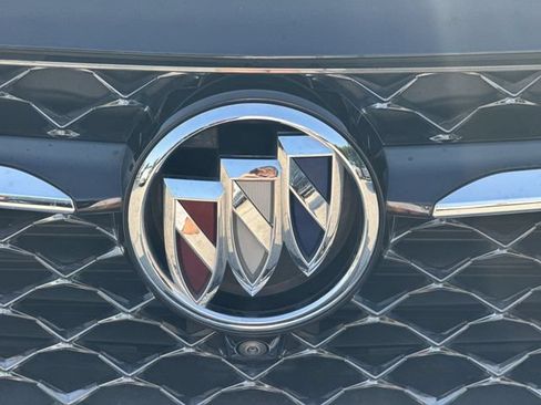Used 2023 Buick Envision Avenir FWD image 32