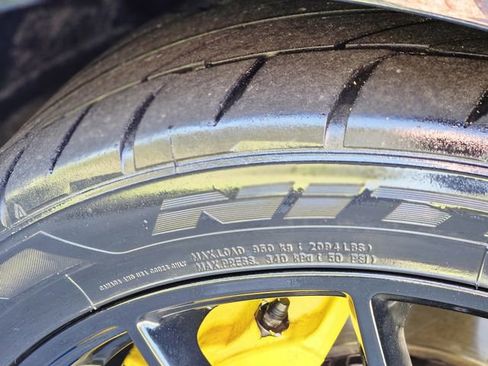 Used 2017 Dodge Challenger R/T Scat Pack w/ Dynamics Package image 11