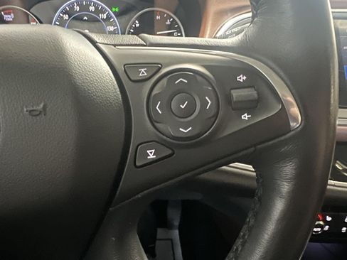 Used 2020 Buick Enclave Avenir w/ Avenir Technology Package AWD/4WD image 11