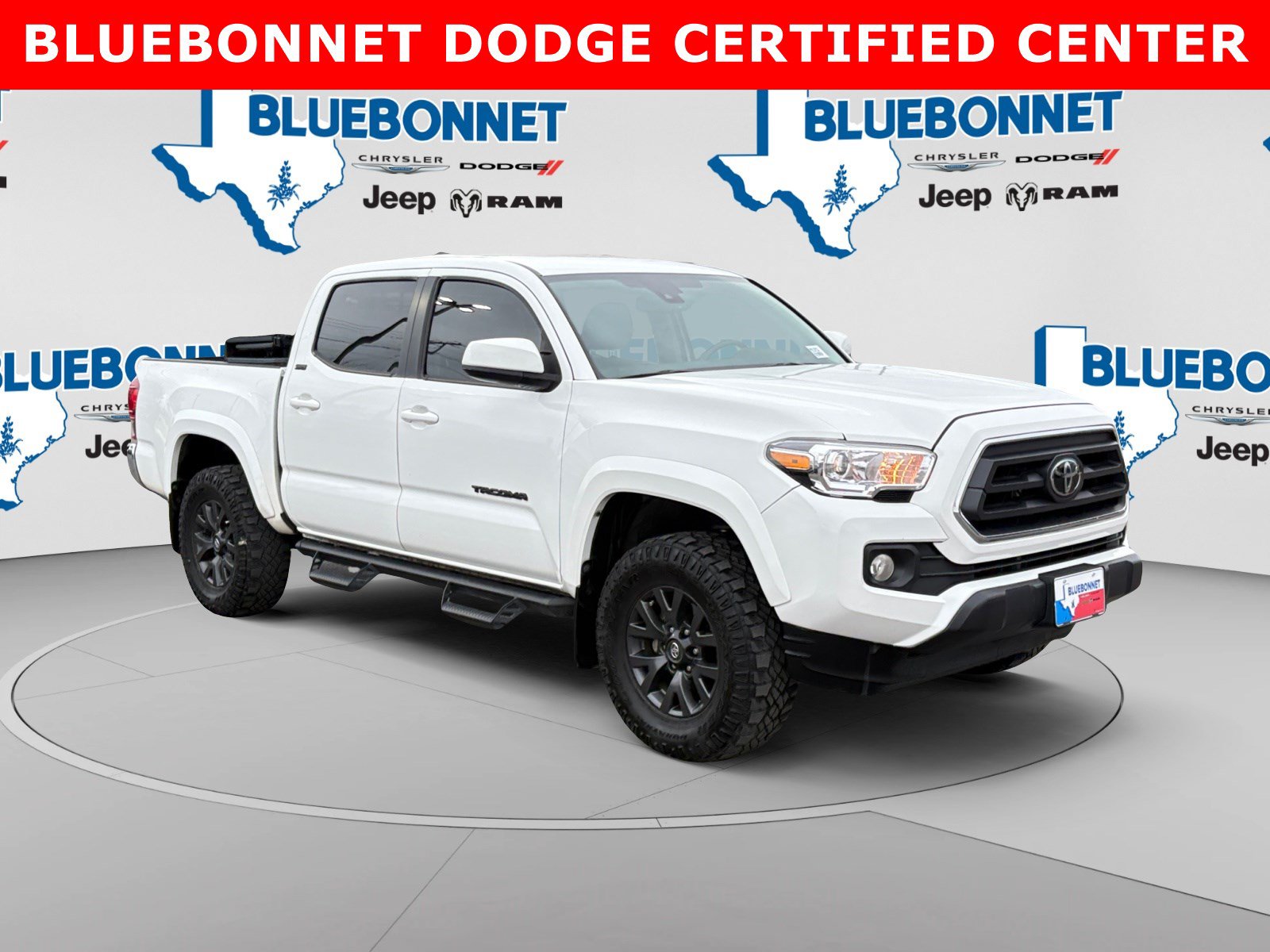 Used 2023 Toyota Tacoma SR5 RWD image 3