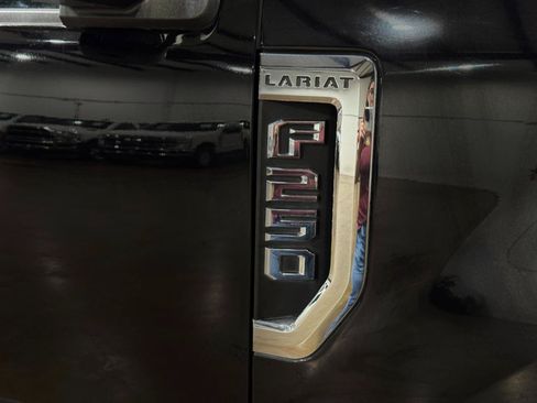 Used 2022 Ford F250 Lariat w/ Lariat Value Package AWD/4WD image 29