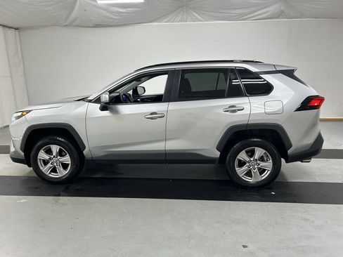 Used 2024 Toyota RAV4 XLE AWD/4WD image 6