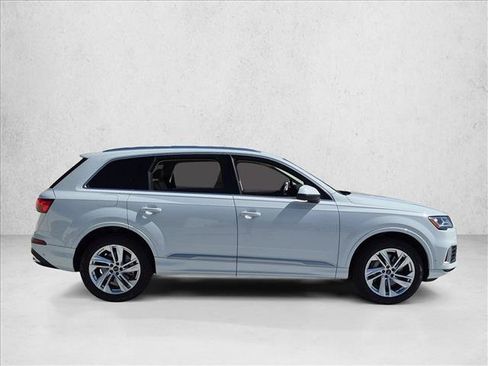 Used 2024 Audi Q7 2.0T Premium w/ Convenience Package AWD/4WD image 4