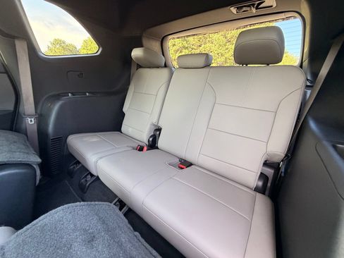 Used 2024 GMC Acadia Elevation w/ Luxury Package FWD image 15