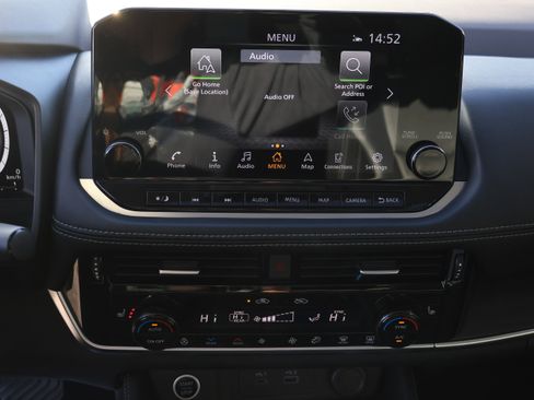 Used 2023 Nissan Rogue Platinum w/ Platinum Premium Package image 24