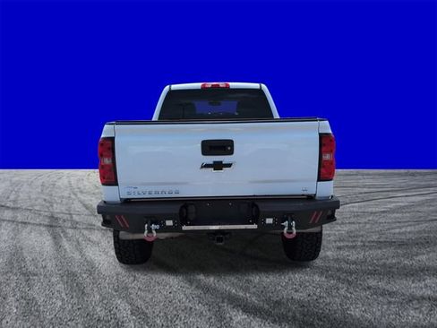 Used 2017 Chevrolet Silverado 1500 LT w/ All Star Edition AWD/4WD image 5