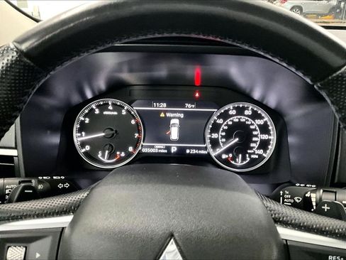 Used 2024 Mitsubishi Outlander SE AWD/4WD image 25