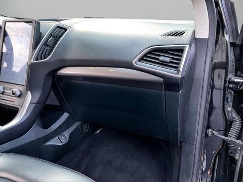 Used 2024 Ford Edge SEL AWD/4WD image 18