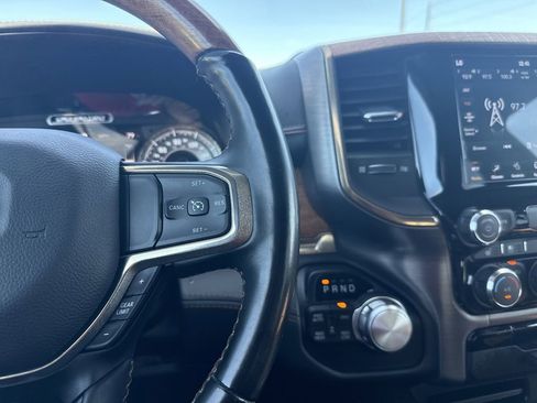 Used 2021 RAM 1500 Limited AWD/4WD image 17
