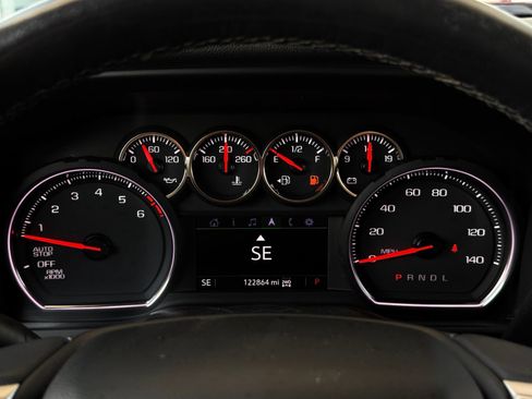 Used 2019 Chevrolet Silverado 1500 LT Trail Boss AWD/4WD image 37