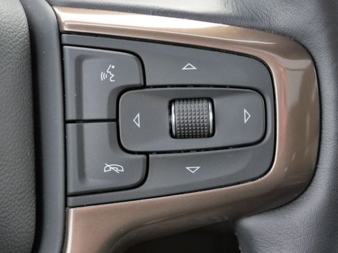 Used 2024 Chevrolet Tahoe High Country w/ Advanced Technology Package image 31